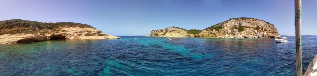 Rund Korfu mit Badestopp vor Diaplo