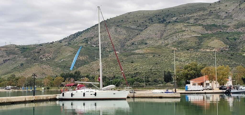 Skippertraining auf unserer Zante in Korfu in Sagiada am Pier
